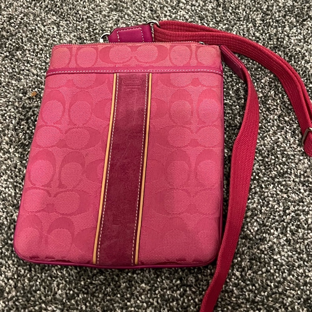 Vintage Y2K Coach Pink Signature Crossbody